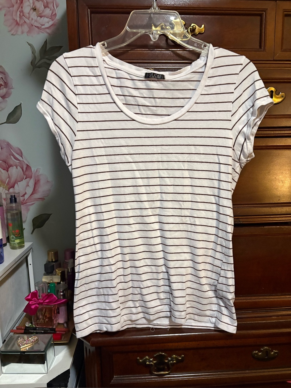 Striped Scoop Neck Tee - White with Brown  Size Extra Small